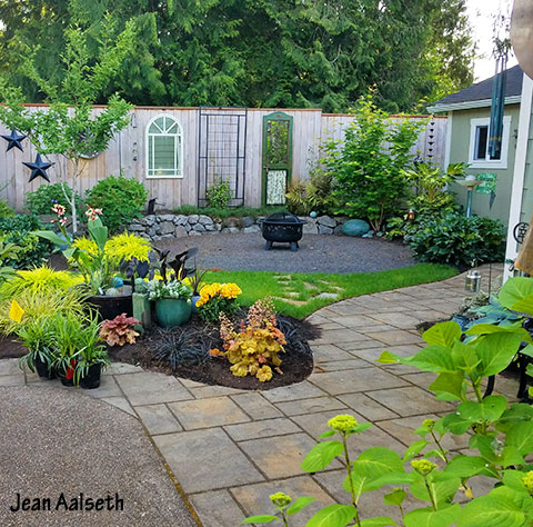 Relaxing and functional outdoor living space.